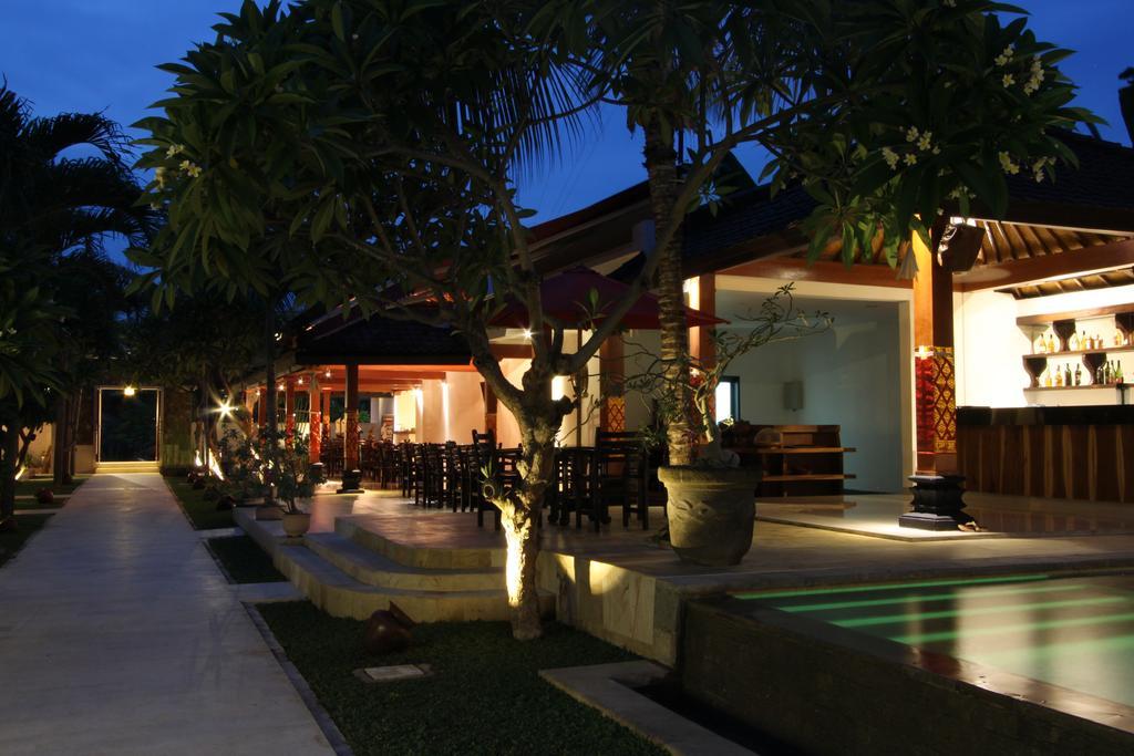 Hotel Melamun Lovina Exterior foto