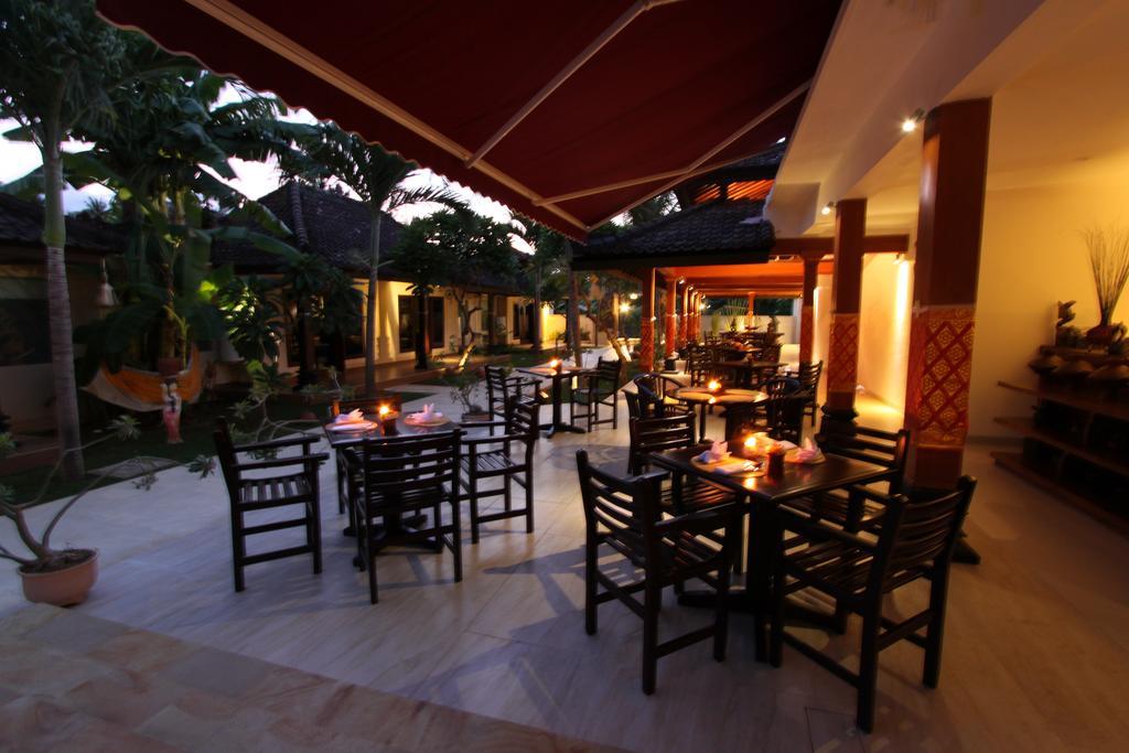 Hotel Melamun Lovina Exterior foto