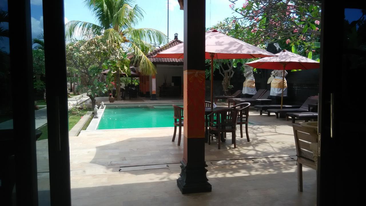 Hotel Melamun Lovina Exterior foto