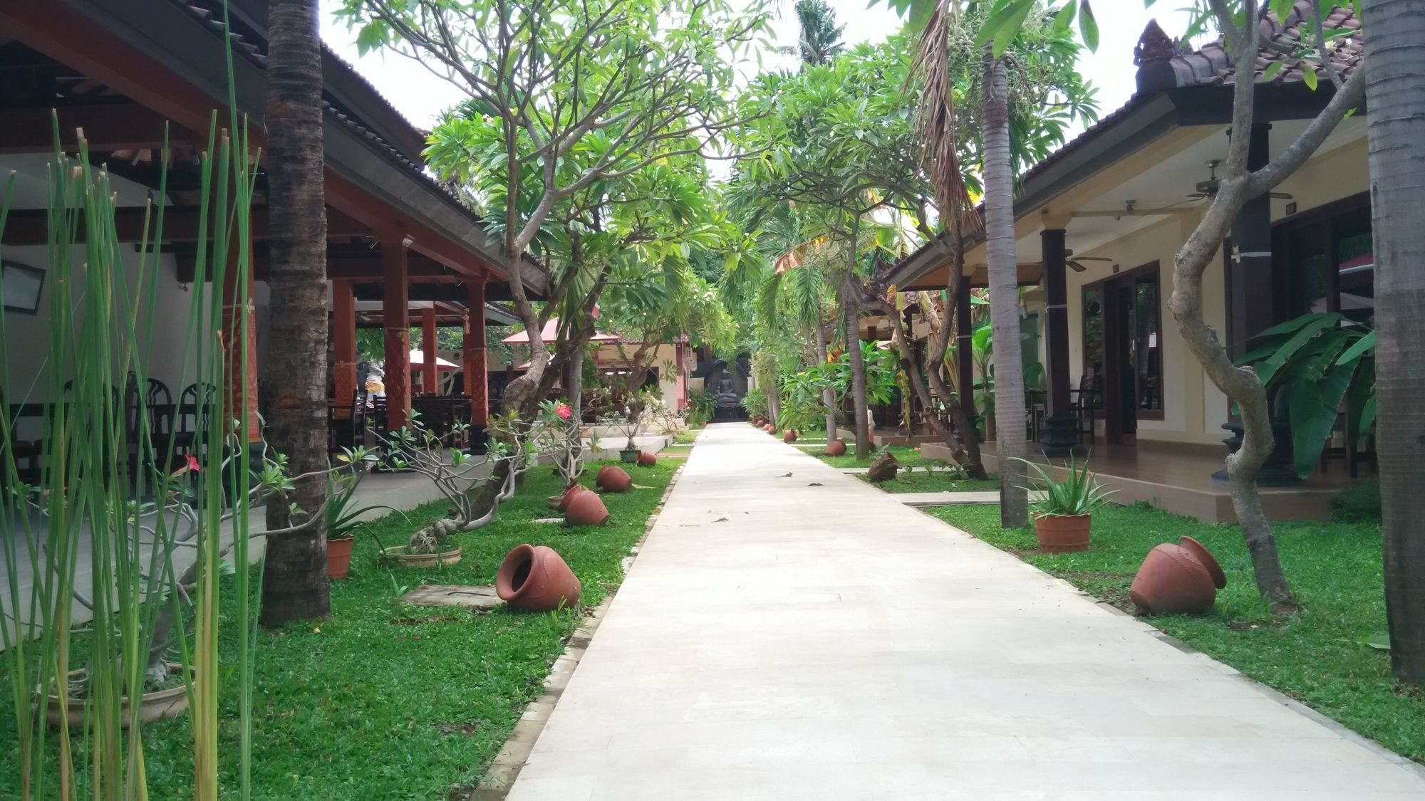 Hotel Melamun Lovina Exterior foto